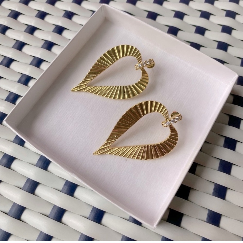 Uncommon James, Honeymoon Earrings!
